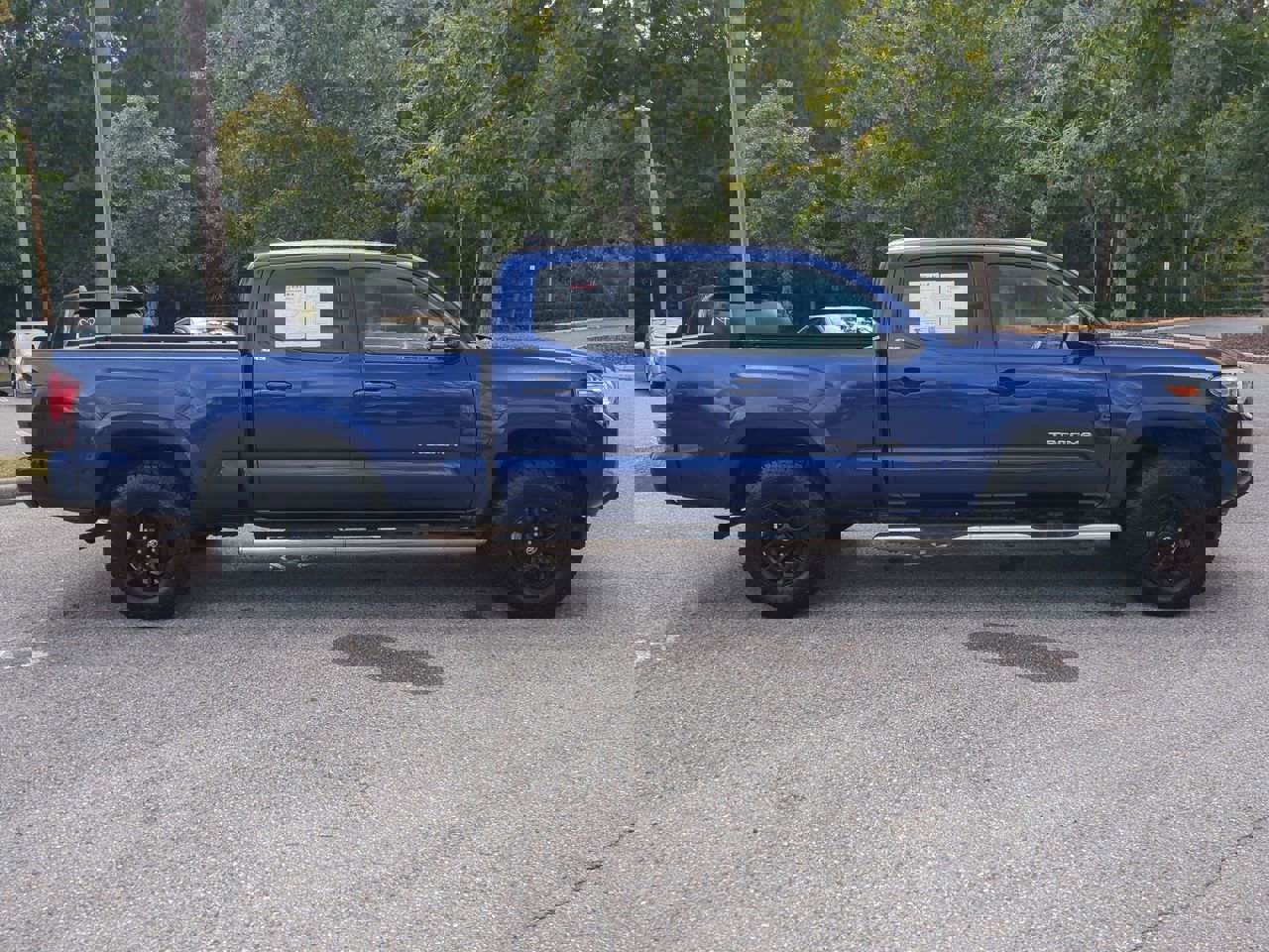 2022 Toyota Tacoma SR5 photo 4