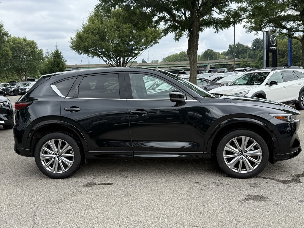 2022 Mazda CX-5 2.5 Turbo Signature photo 5