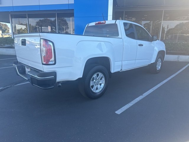 2022 Chevrolet Colorado LT photo 2