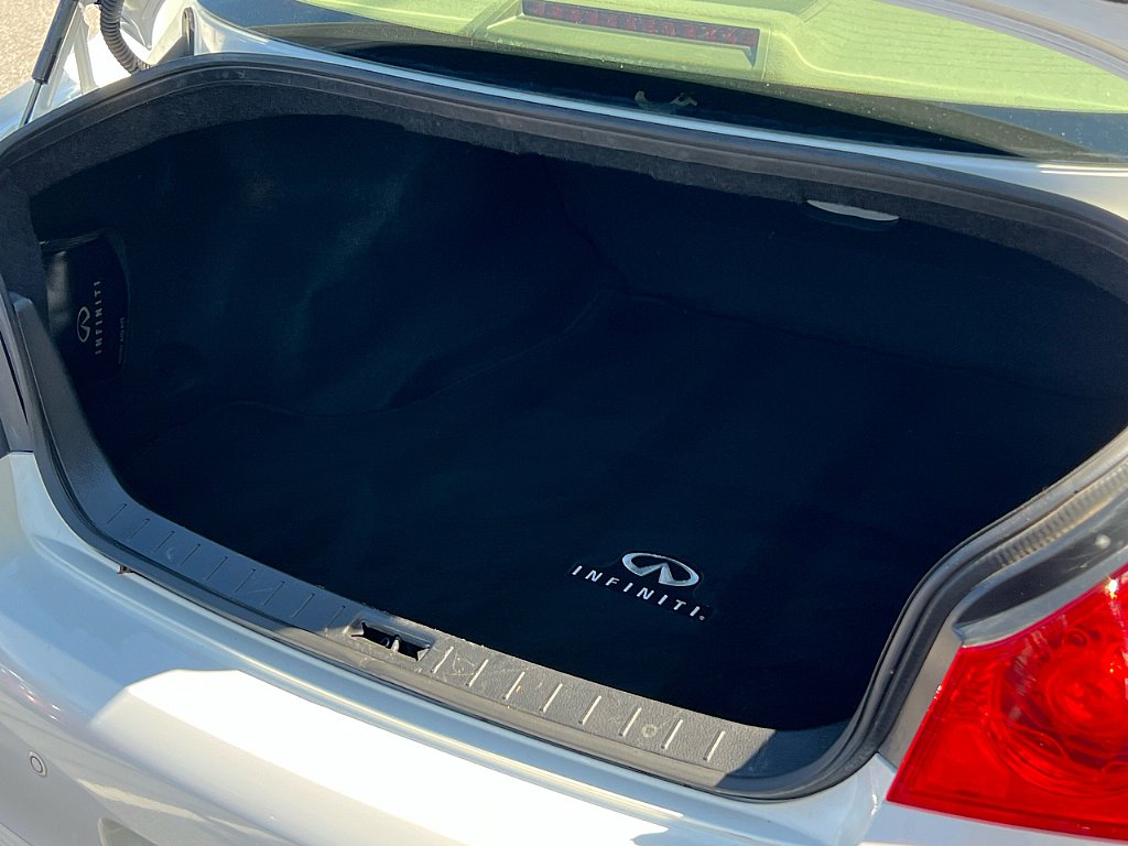 2013 Infiniti G37 Journey photo 24