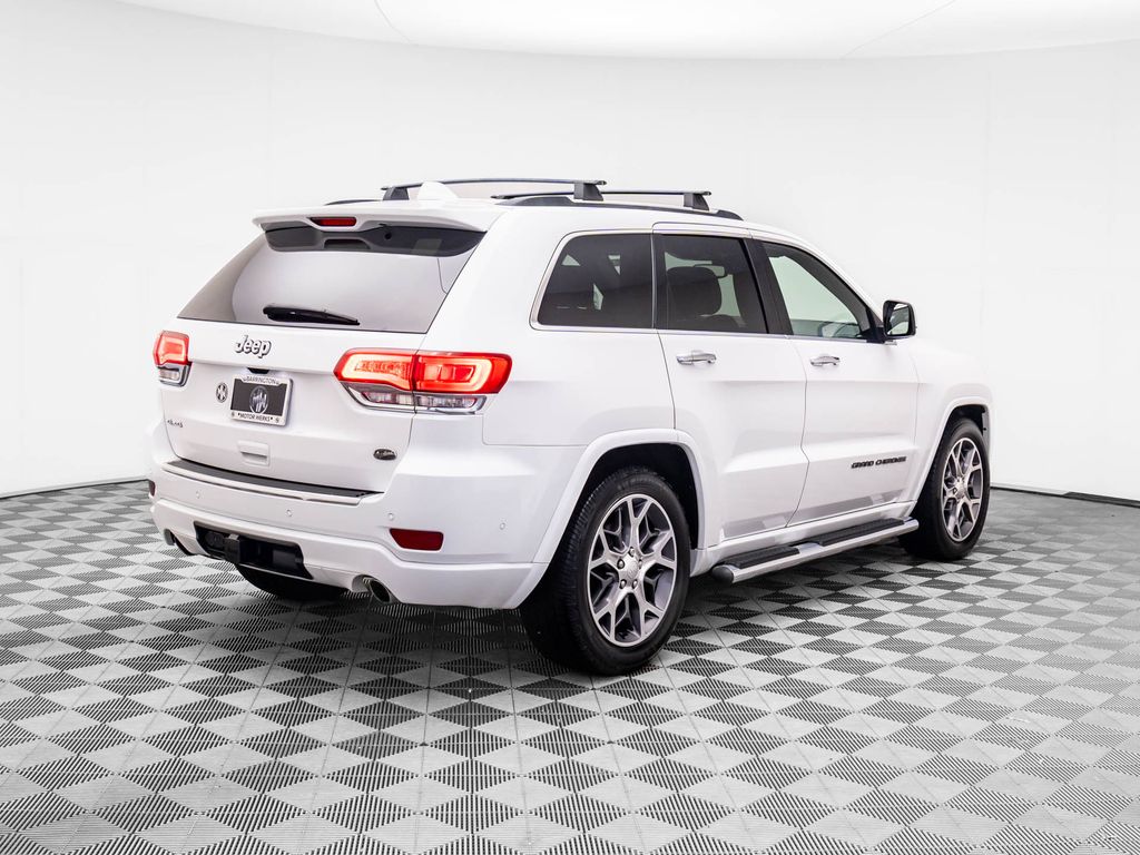 2020 Jeep Grand Cherokee Overland photo 4