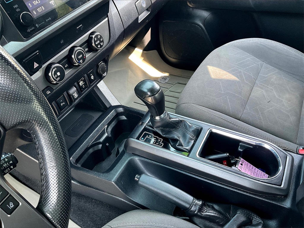 2019 Toyota Tacoma TRD Off-Road photo 17