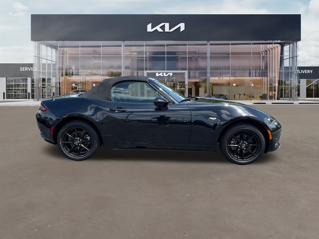2023 Mazda MX-5 Miata Miata Sport photo 2