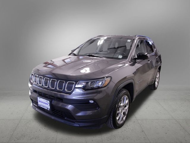2022 Jeep Compass Latitude Lux's photo