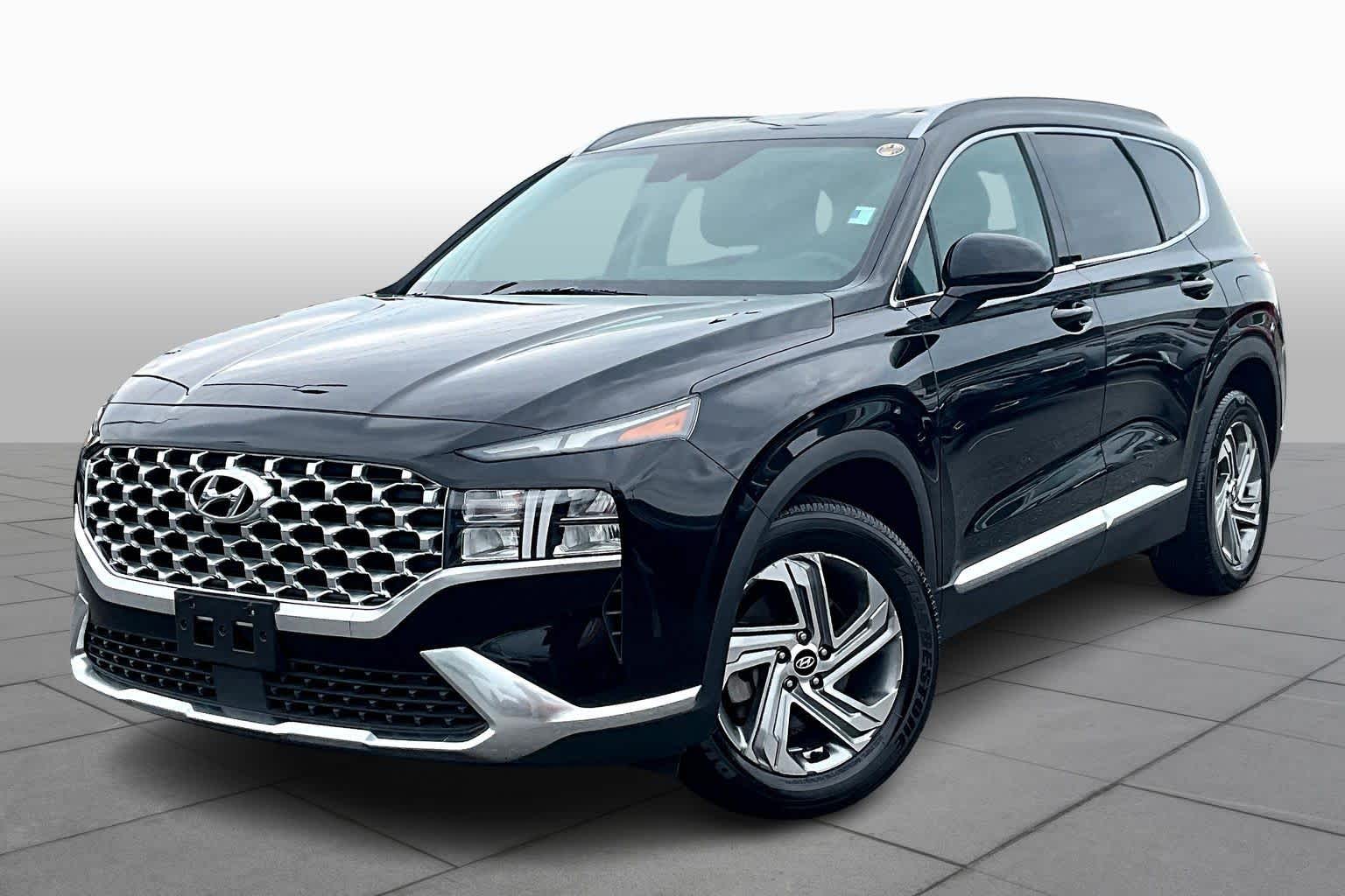 2022 Hyundai Santa Fe SEL's photo