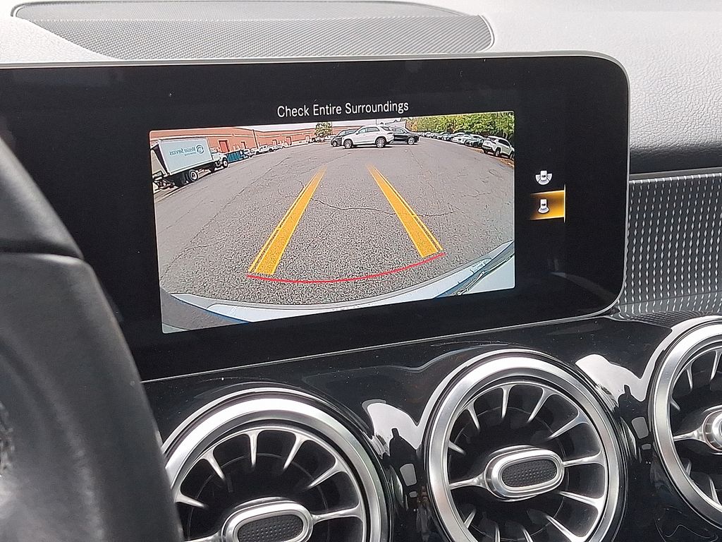 2021 Mercedes Benz GLB 250 4MATIC photo 18
