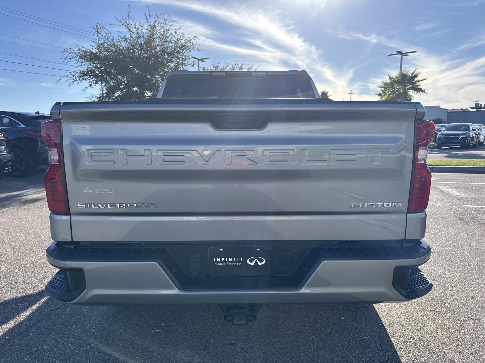 2024 Chevrolet Silverado 1500 Custom photo 3