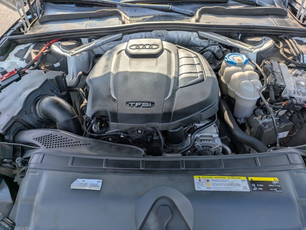 2017 Audi A4 2.0T Premium photo 9