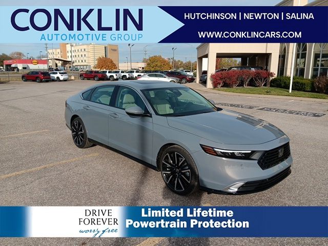 2025 Honda Accord Hybrid Touring's photo