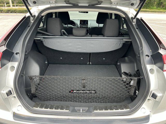 2024 Mitsubishi Eclipse Cross LE photo 14