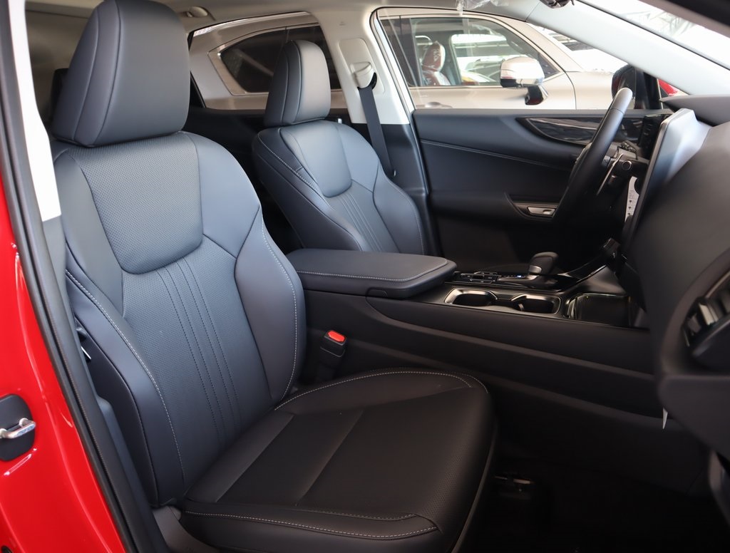 2025 Lexus NX 350h Premium photo 31