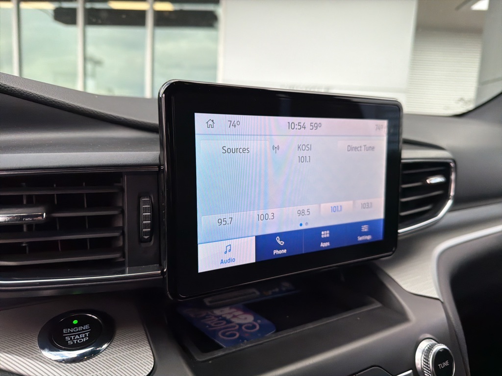 2020 Ford Explorer XLT photo 4