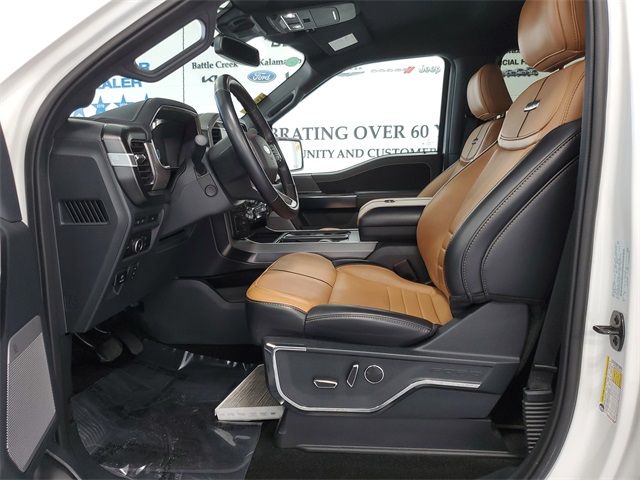 2023 Ford F-150 Platinum photo 8