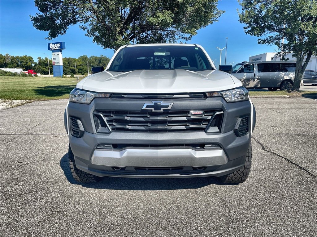 2026 Chevrolet Colorado Trail Boss photo 3