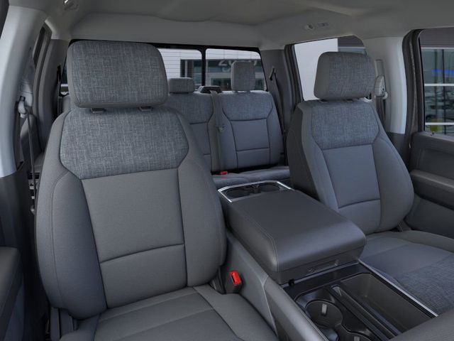 2025 Ford F-150 XLT photo 8