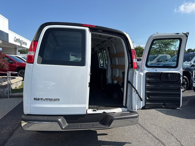 2022 Gmc Savana Cargo 2500 photo 21