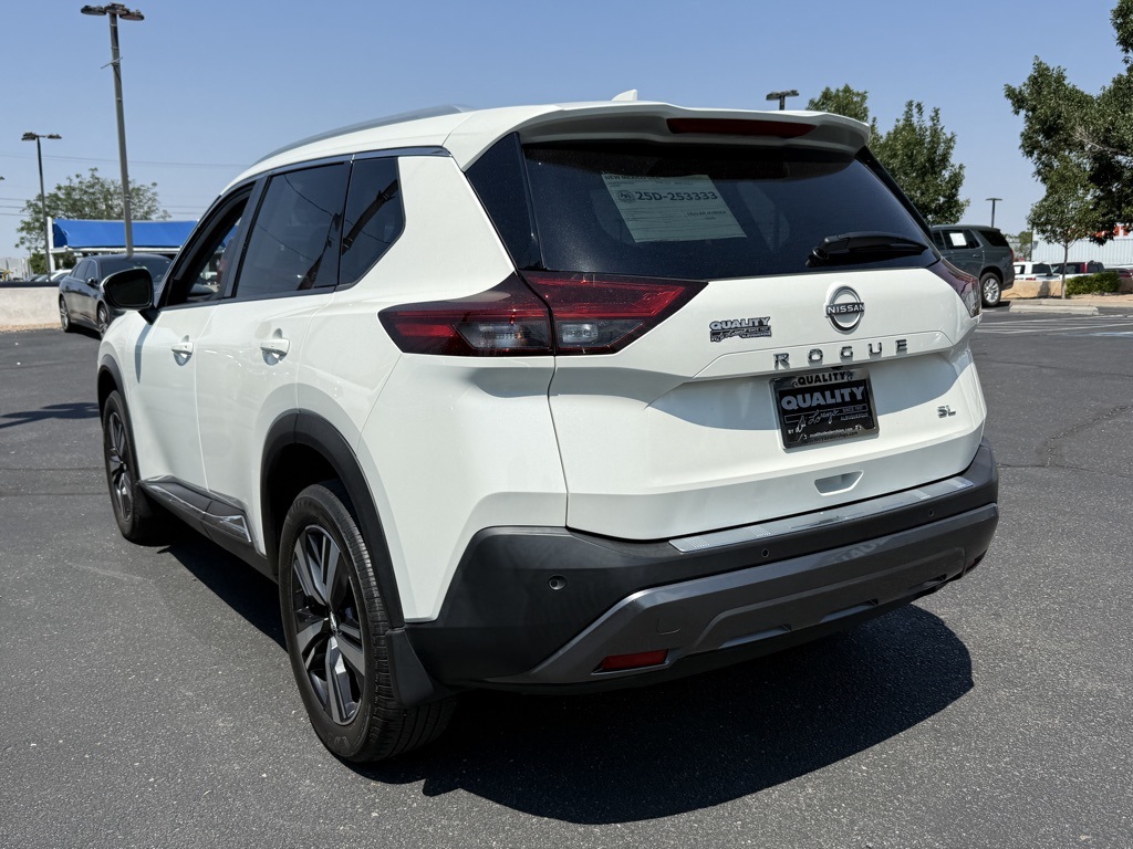 2022 Nissan Rogue SL photo 8
