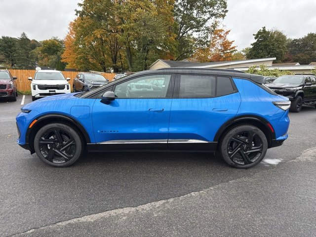 2025 Chevrolet Equinox EV 3RS photo 2