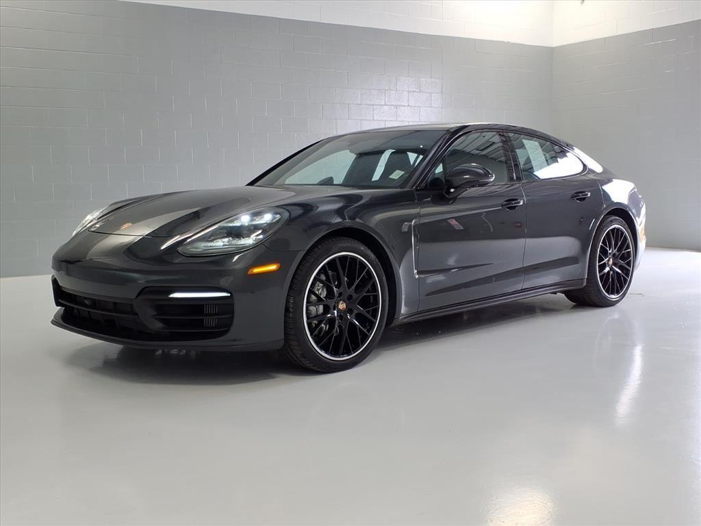 2022 Porsche Panamera Platinum Edition's photo