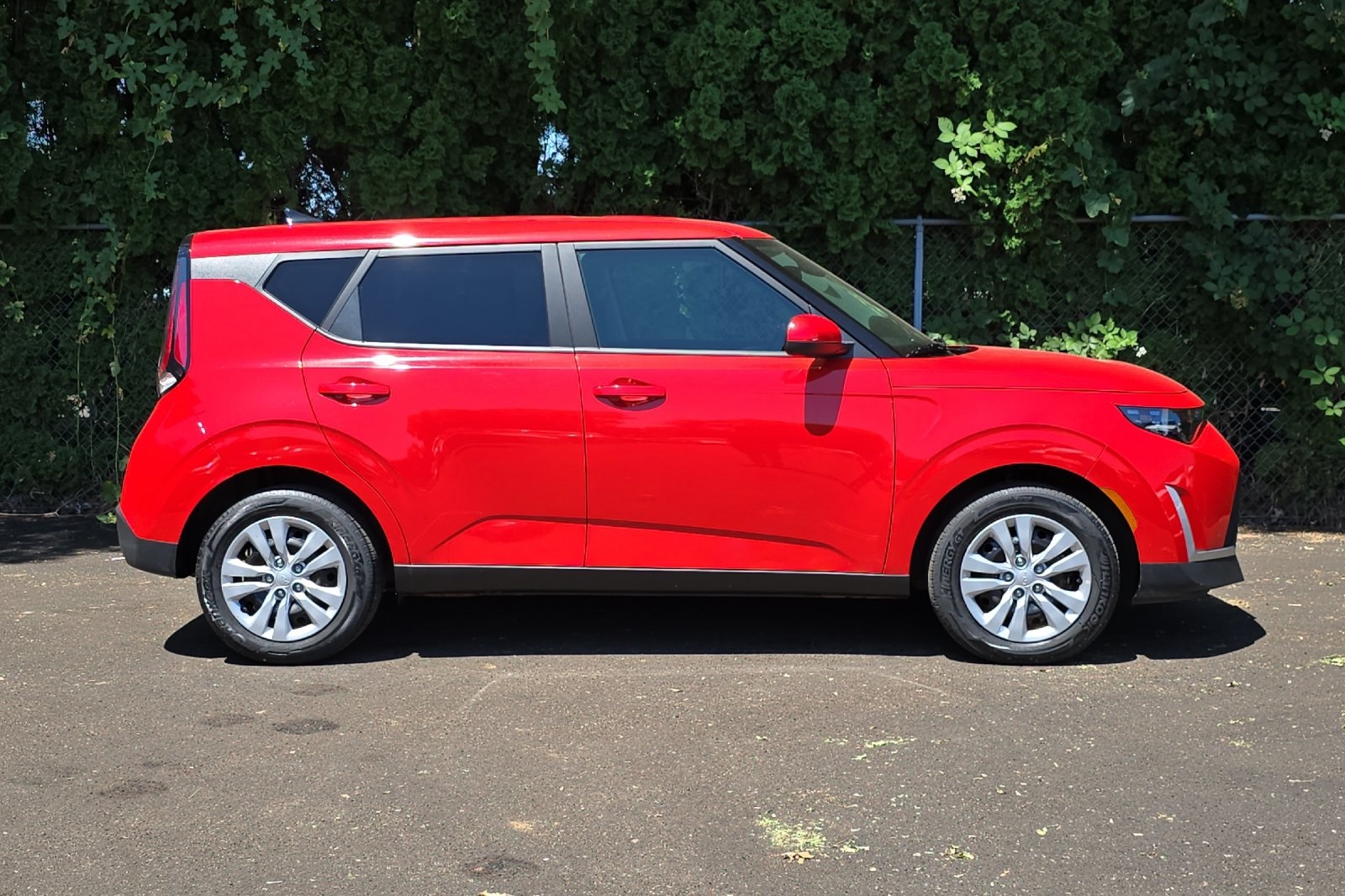 2024 Kia Soul LX S photo 3