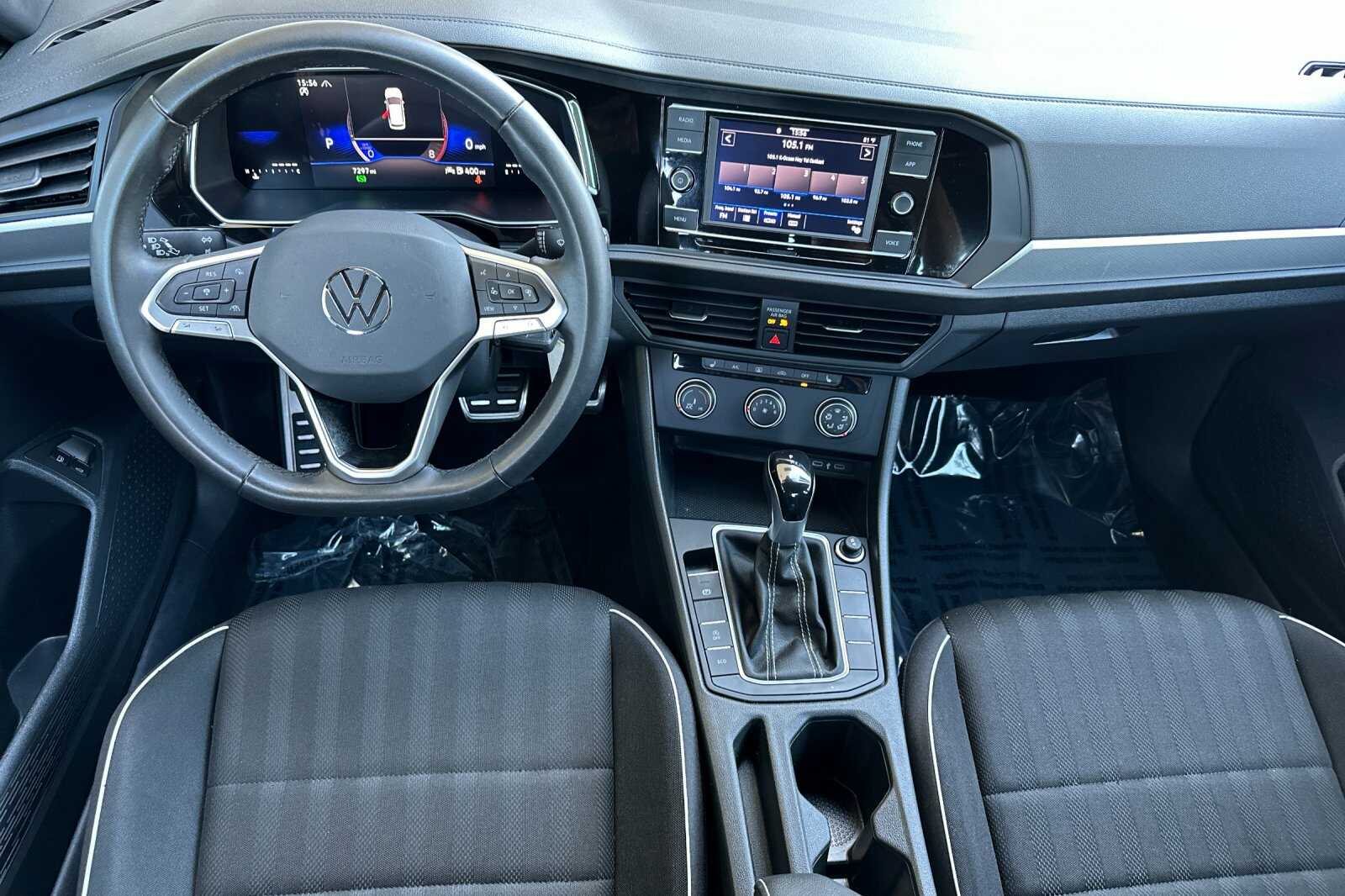 2024 Volkswagen Jetta 1.5T Sport photo 13