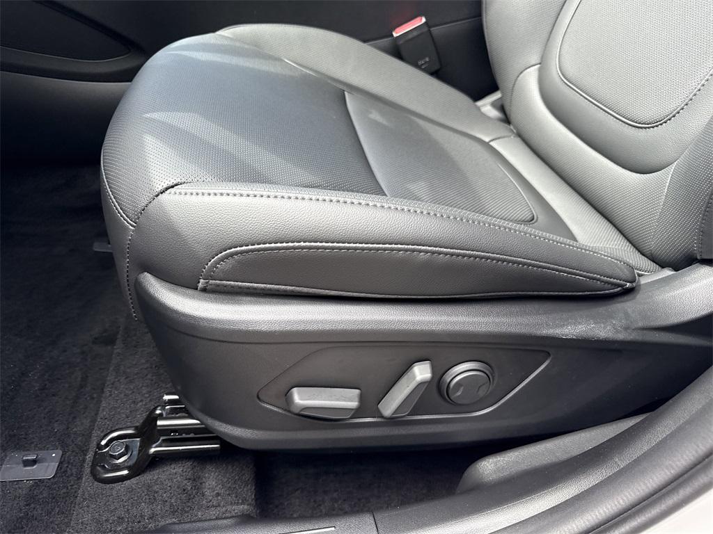 2026 Hyundai Santa Cruz SEL Activity photo 12
