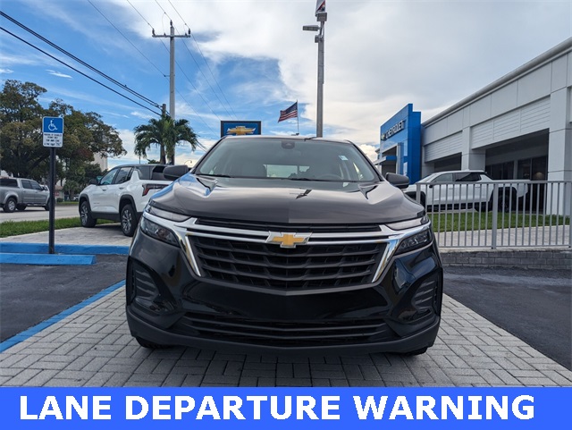 2024 Chevrolet Equinox LS photo 3