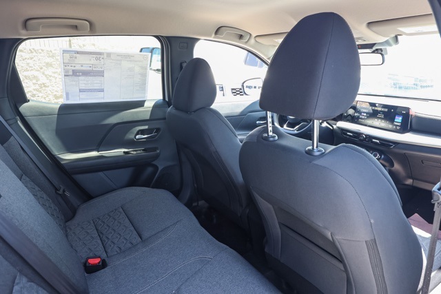 2025 Nissan Kicks SV photo 15