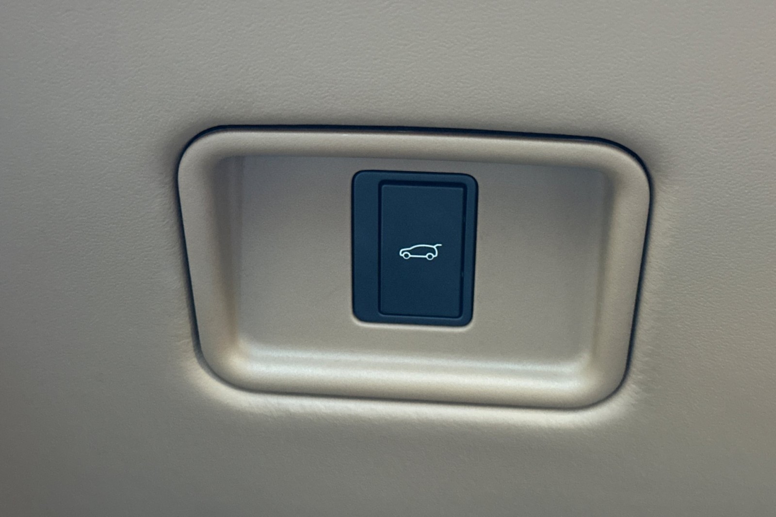2024 Land Rover Range Rover SV photo 33