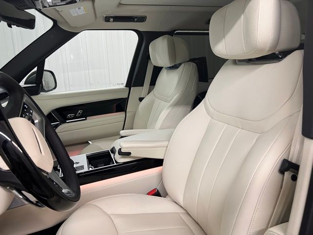 2025 Land Rover Range Rover Autobiography photo 8