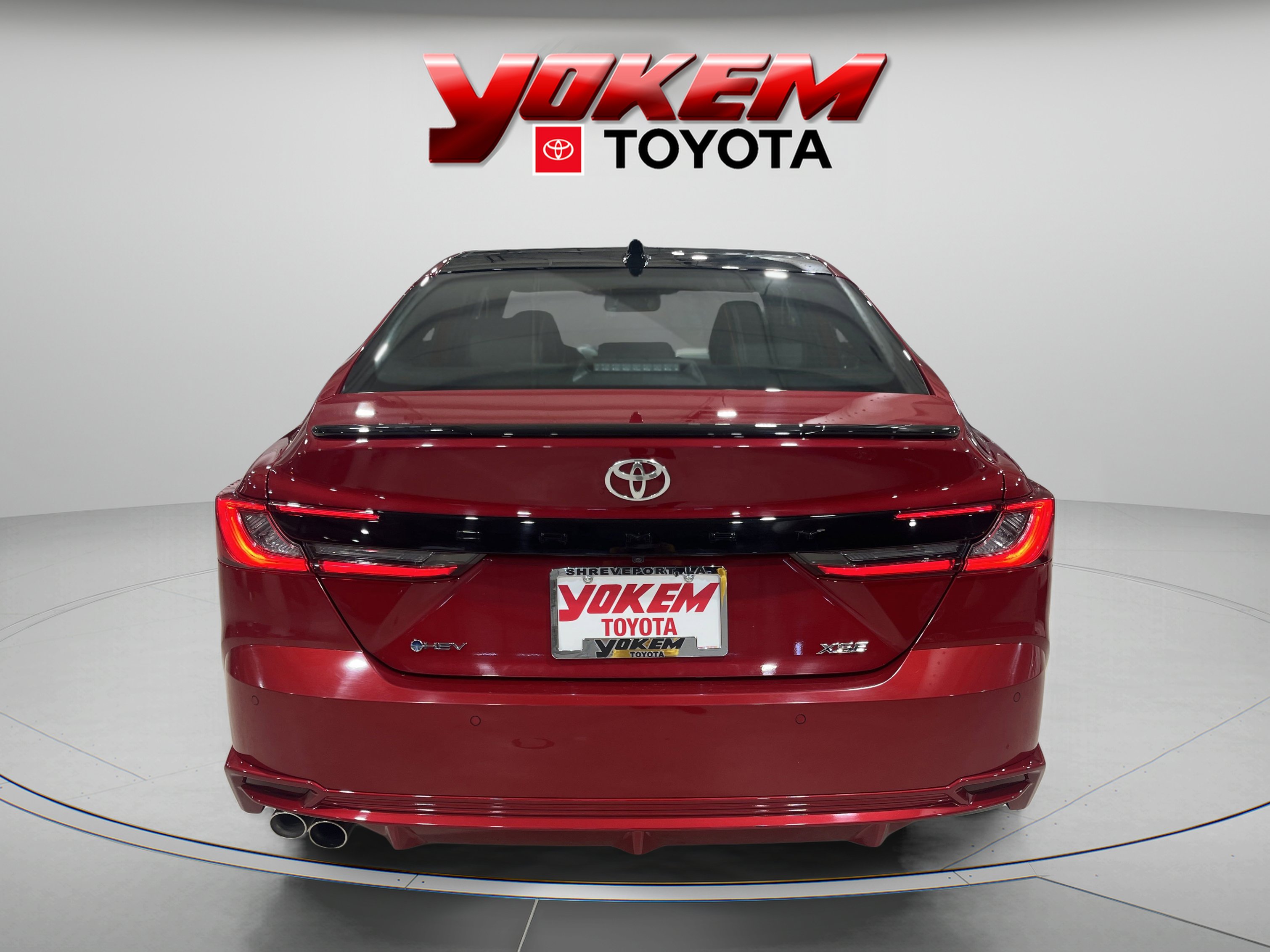 2025 Toyota Camry LE photo 4