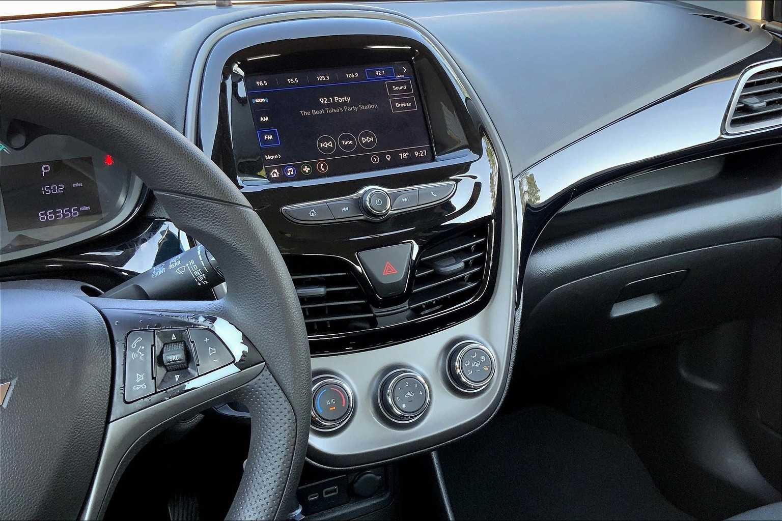 2020 Chevrolet Spark 1LT LT photo 6