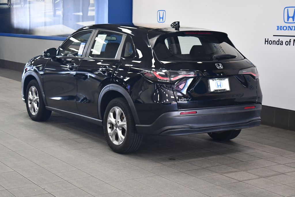 2023 Honda HR-V LX photo 3
