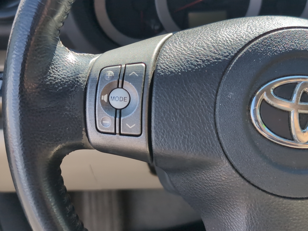 2010 Toyota RAV4 Limited photo 13