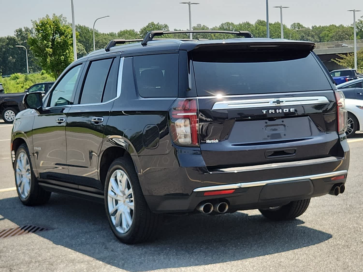 2023 Chevrolet Tahoe High Country photo 3