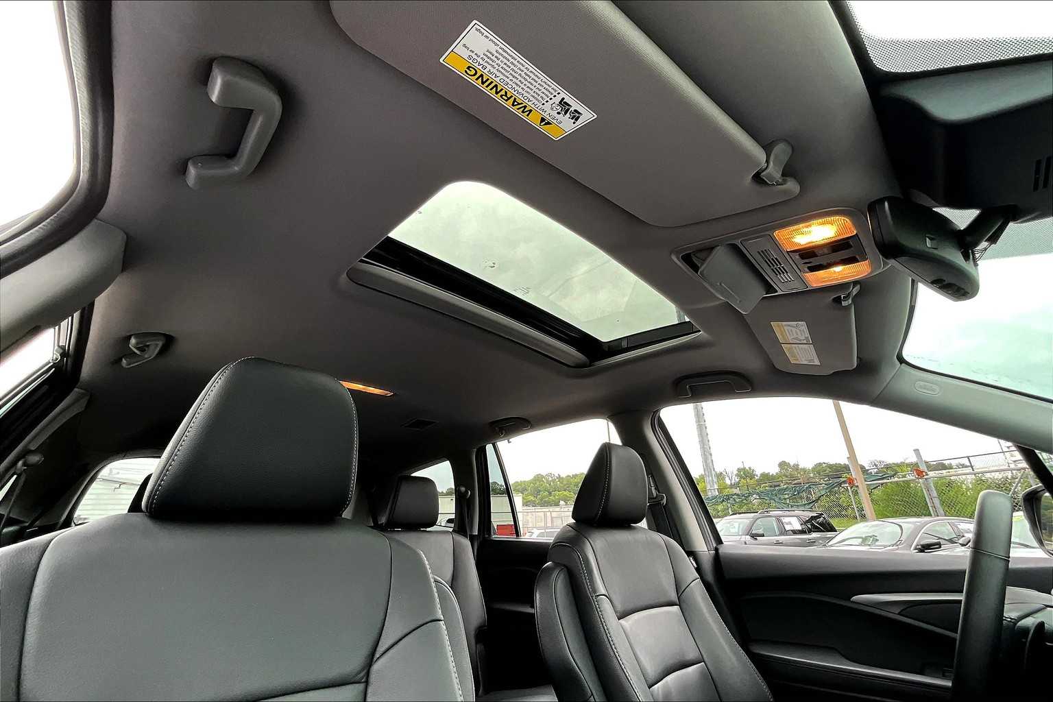 2022 Honda Pilot Special Edition photo 13