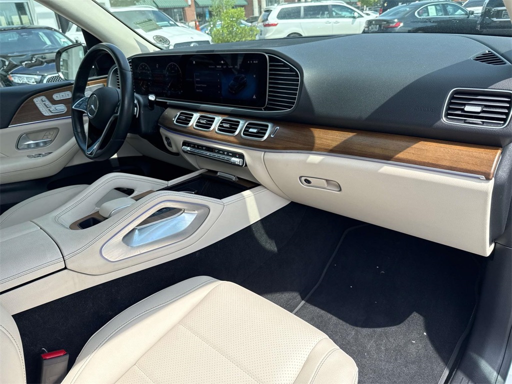 2024 Mercedes Benz GLE 450 4MATIC photo 12