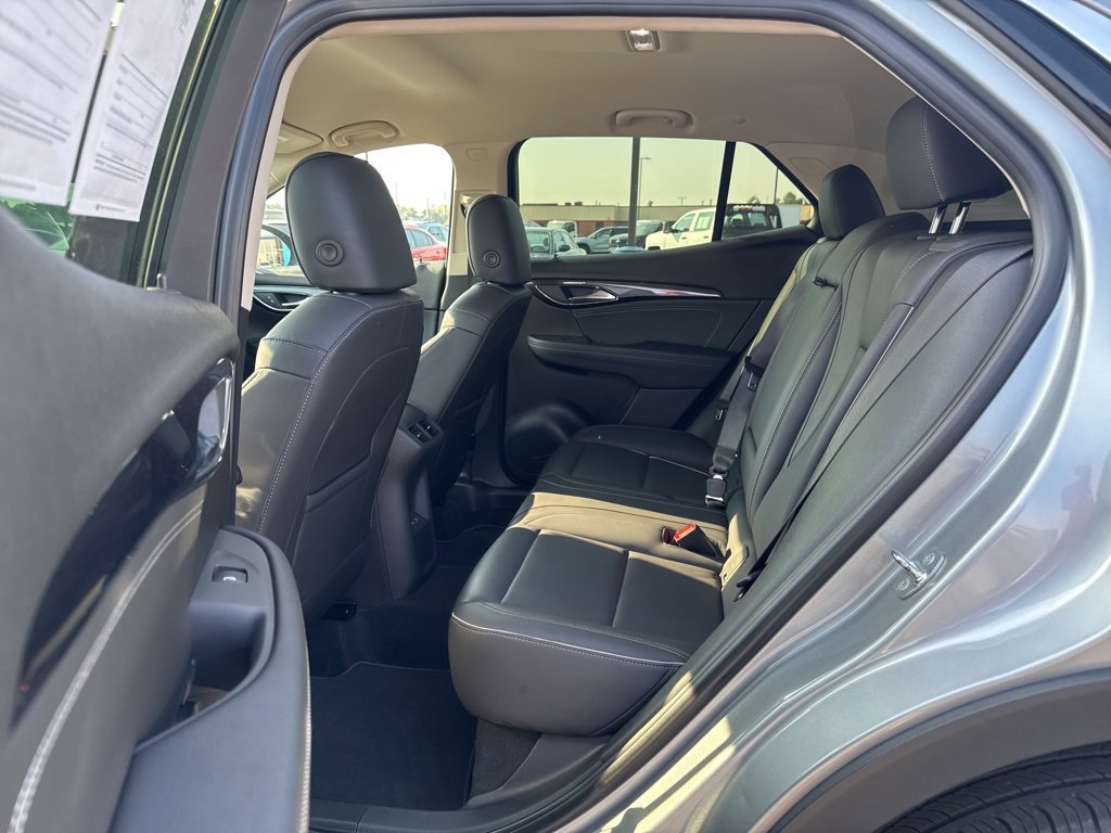 2023 Buick Envision Essence photo 14