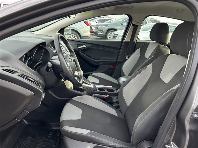 2014 Ford Focus SE photo 6