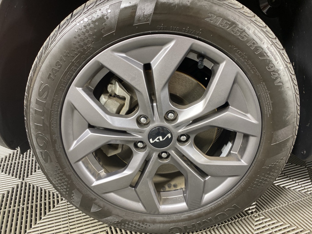 2024 Kia Seltos S photo 9