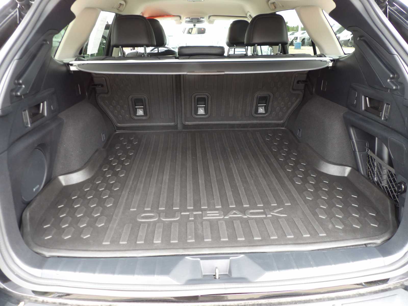2021 Subaru Outback Limited photo 13