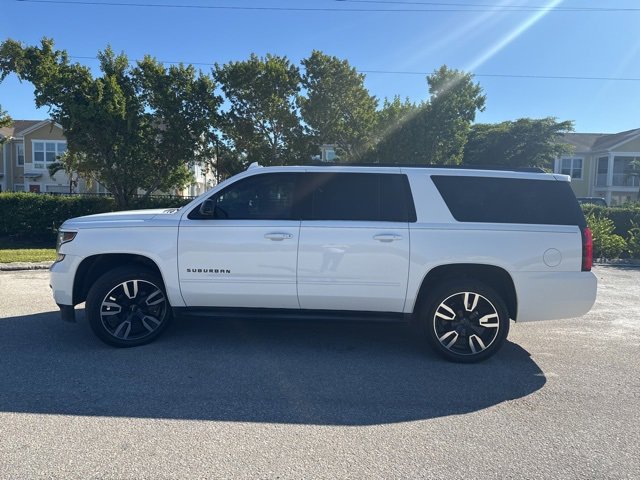 2019 Chevrolet Suburban Premier photo 4