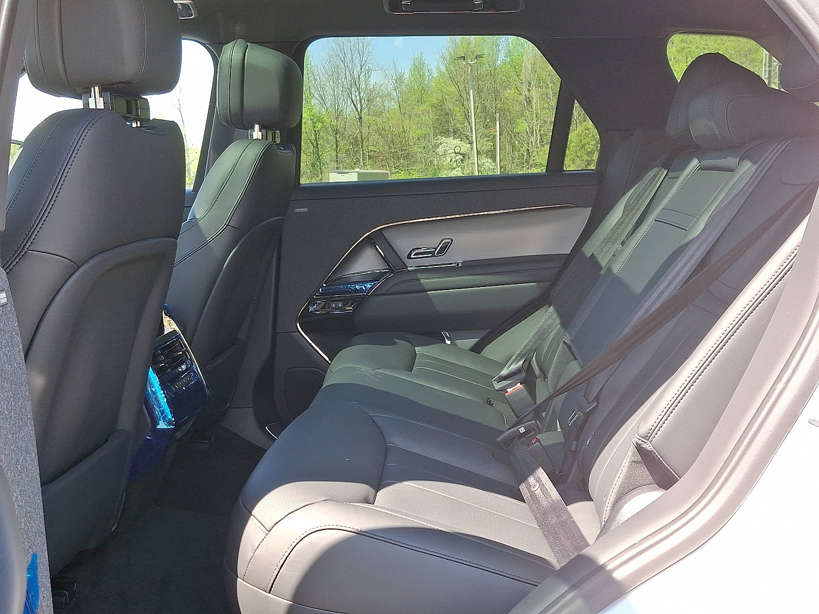 2025 Land Rover Range Rover Sport SE photo 10