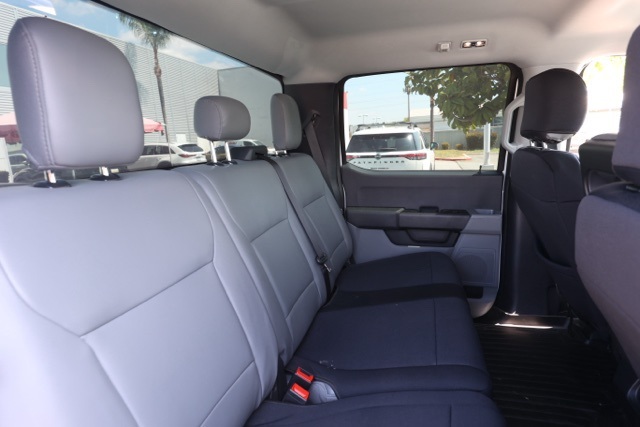 2024 Ford F-350 photo 16