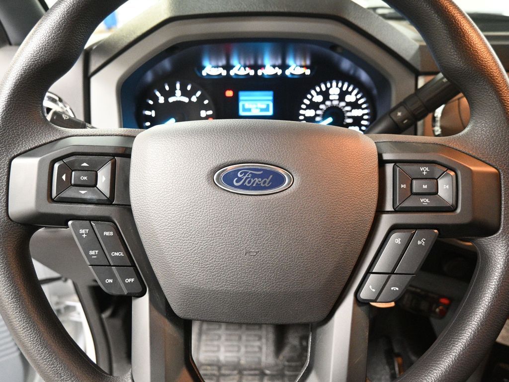 2025 Ford F-650 Base photo 11