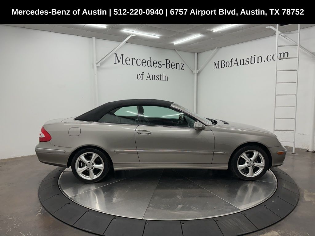 2005 Mercedes Benz CLK 320 photo 8
