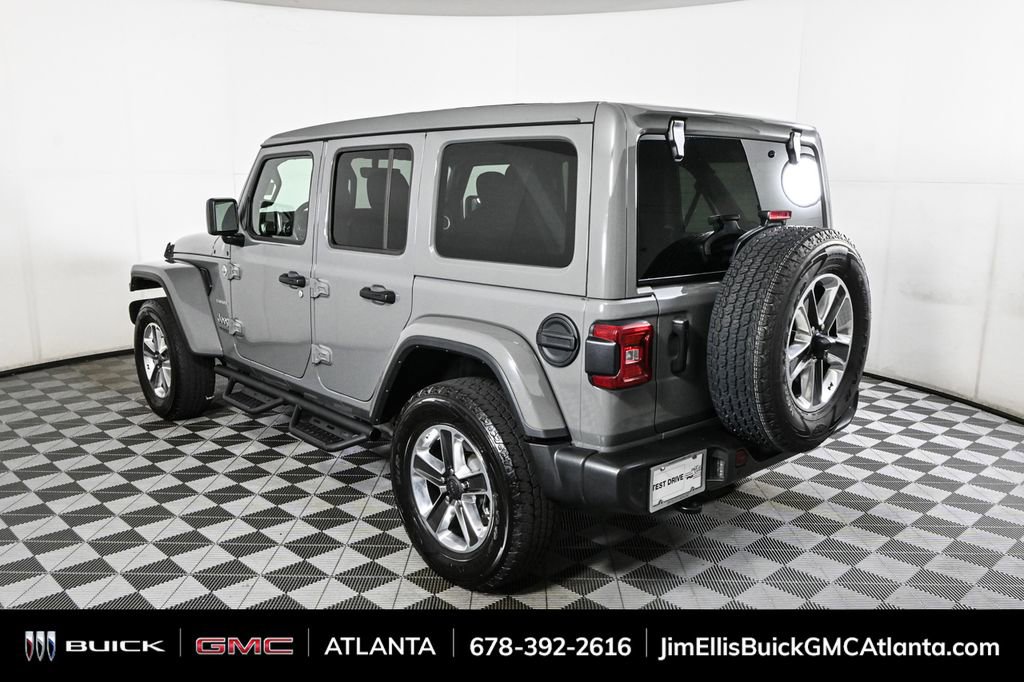 2021 Jeep Wrangler Unlimited Sahara photo 3