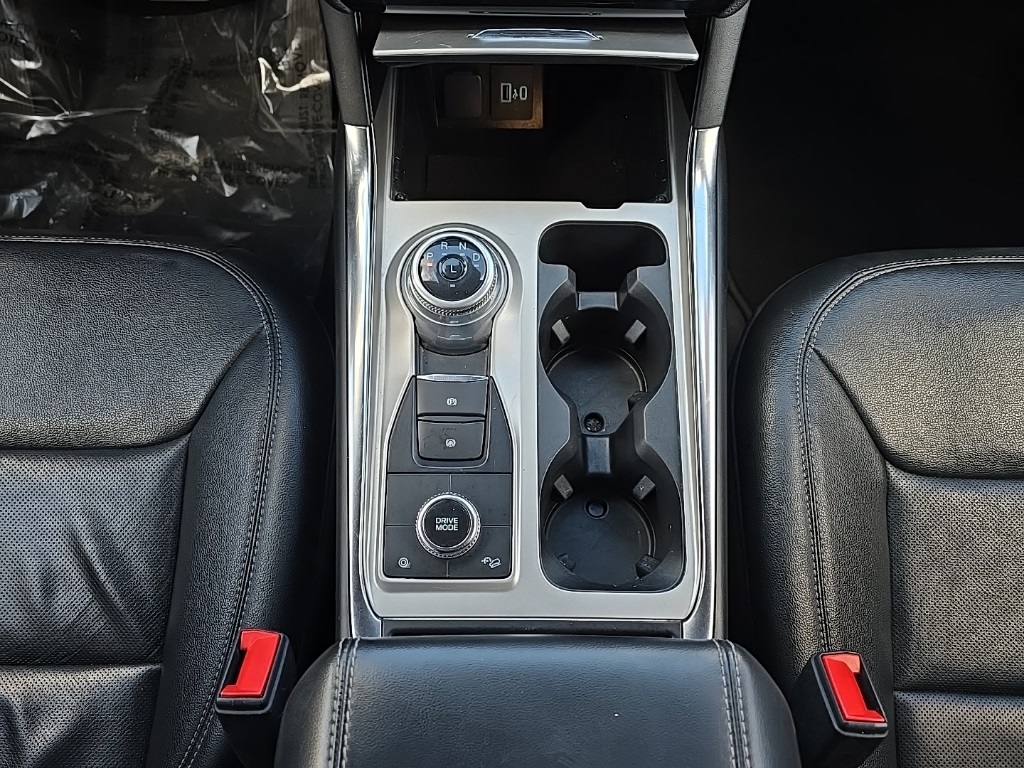 2022 Ford Explorer Limited photo 19