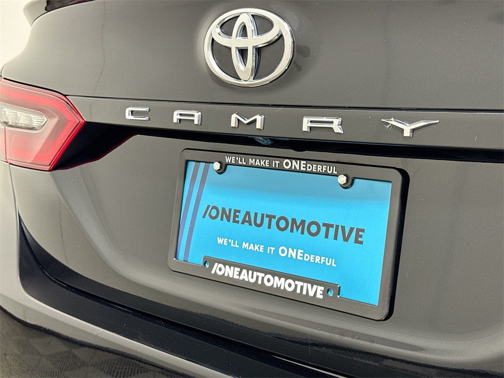 2024 Toyota Camry XSE photo 18