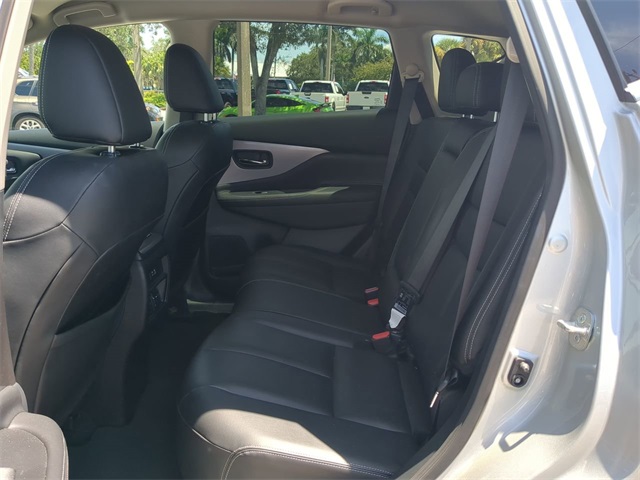 2022 Nissan Murano SV photo 14
